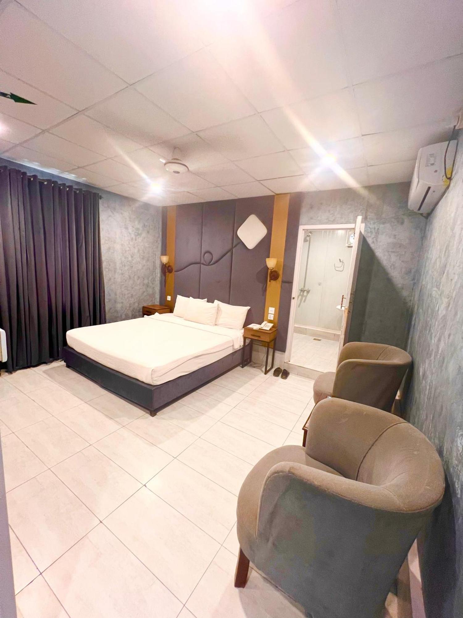 Shelton Guest House 이슬라마바드 외부 사진